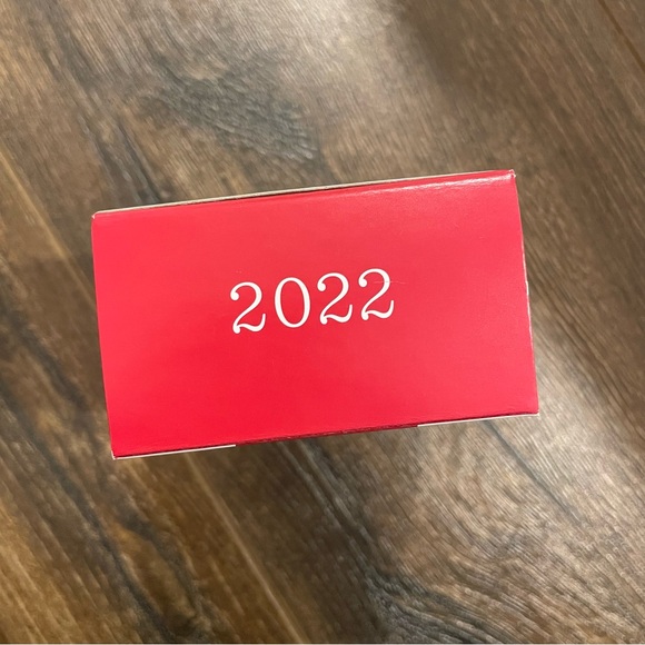 Hallmark Keepsake Ornament - PEANUTS Franklin and Charlie Brown - Picture 2 of 4